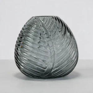 Grey Bud Leaf Vase